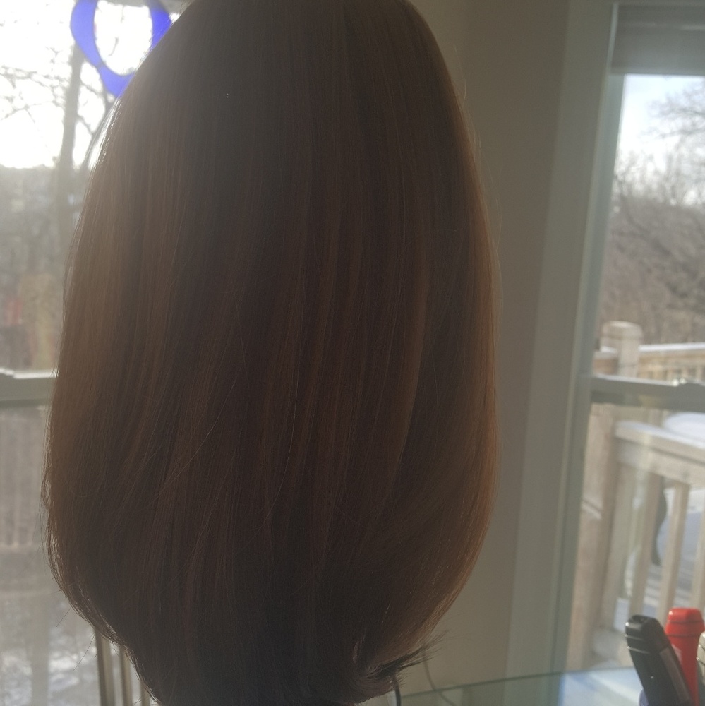 Auburn with hightlight/low light drawstring pony
